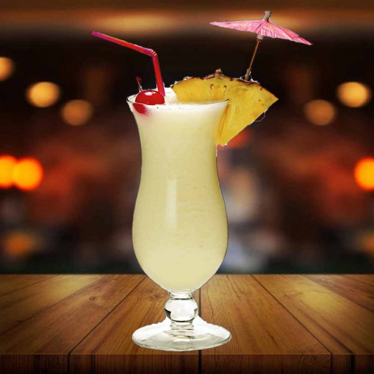 Piñada Bebida de piña y coco, deliciosa y refrescante y rica